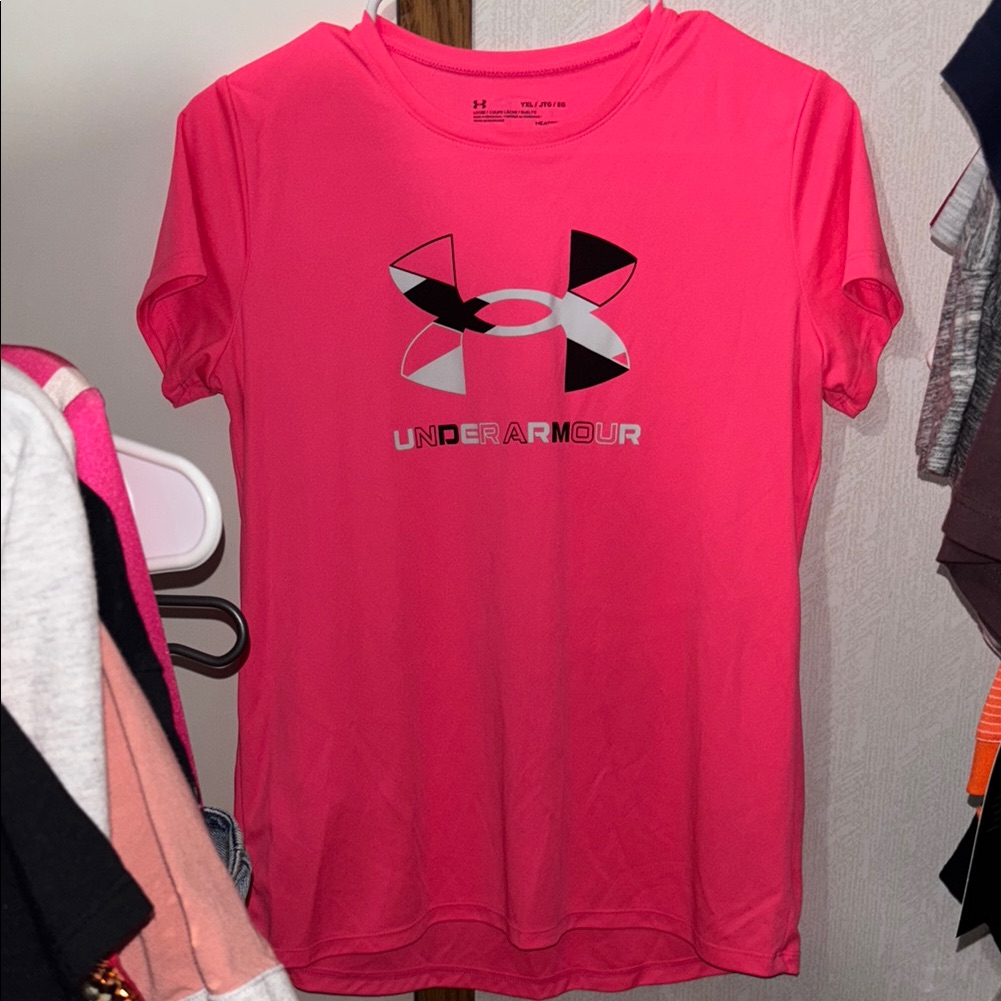 Under Armour | Athletic Tee
